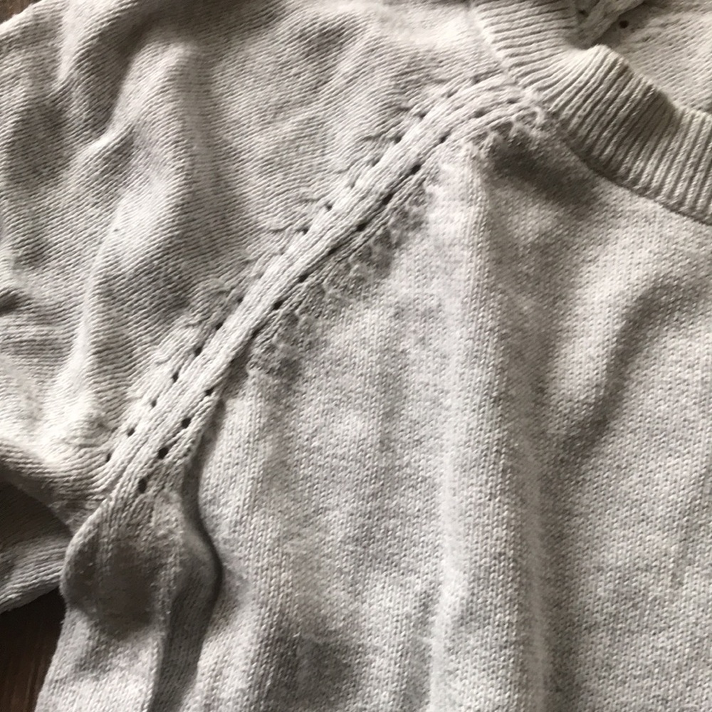 Simple sweater - Picture 4 of 6